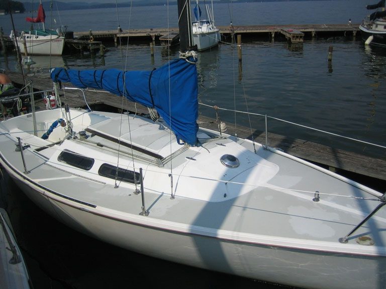 Catalina Capri 25 - Framed Winter Cover