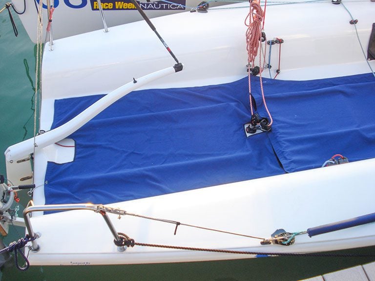 Melges 32 Cockpit Runner