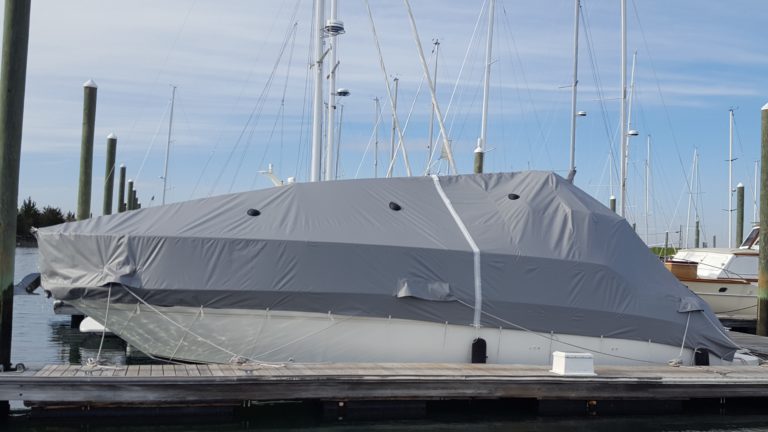 Sea Ray 380 - Winter Cover